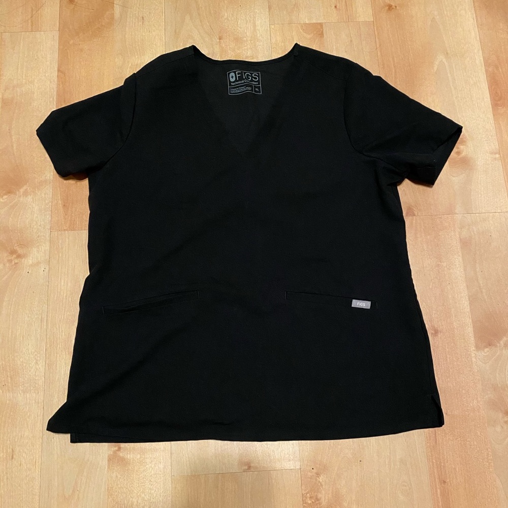 COPY - FIGS scrub top - Casma